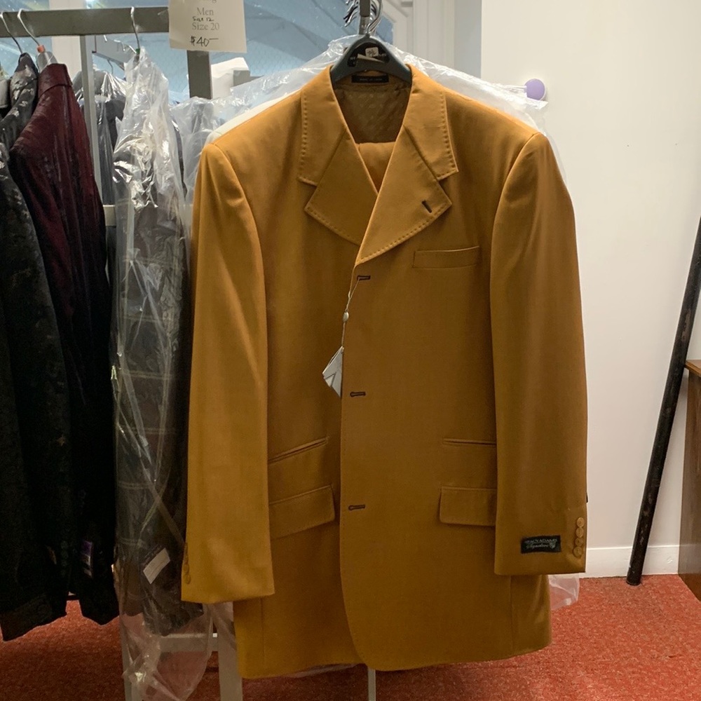 Brand new Stacy Adams suit